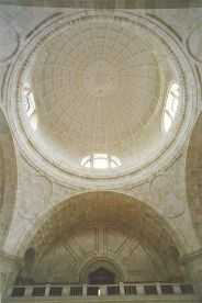 L'interieur - Cliquez sur les images pour les agrandir (41 KB)