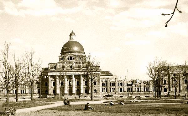 Hofgarten et Mus�e 