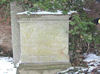 Grave of an unknown with Hebraic inscription<br> Wir danken der Stephani-Volksschule Gunzenhausen, die uns dieses Foto im Rahmen des Schülerprojekts „Jüdisches Leben in Gunzenhausen“ zur Verfügung gestellt hat.