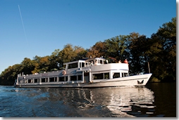 Ausflugsschiff „Mainfranken“ (Foto: © Schweinfurter Personenschifffahrt)