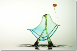 Markus Reugels: liquidart − jeder tropfen ein unikat: Ausstellung in der Eventgalerie in Schweinfurt von 15. Mai bis 27. Juli 2013 (Foto: © Markus Reugels)